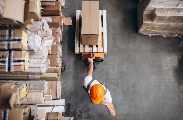 Movimentazione merci: i servizi che cerchi in un’azienda trasporti a Castello d’Argile